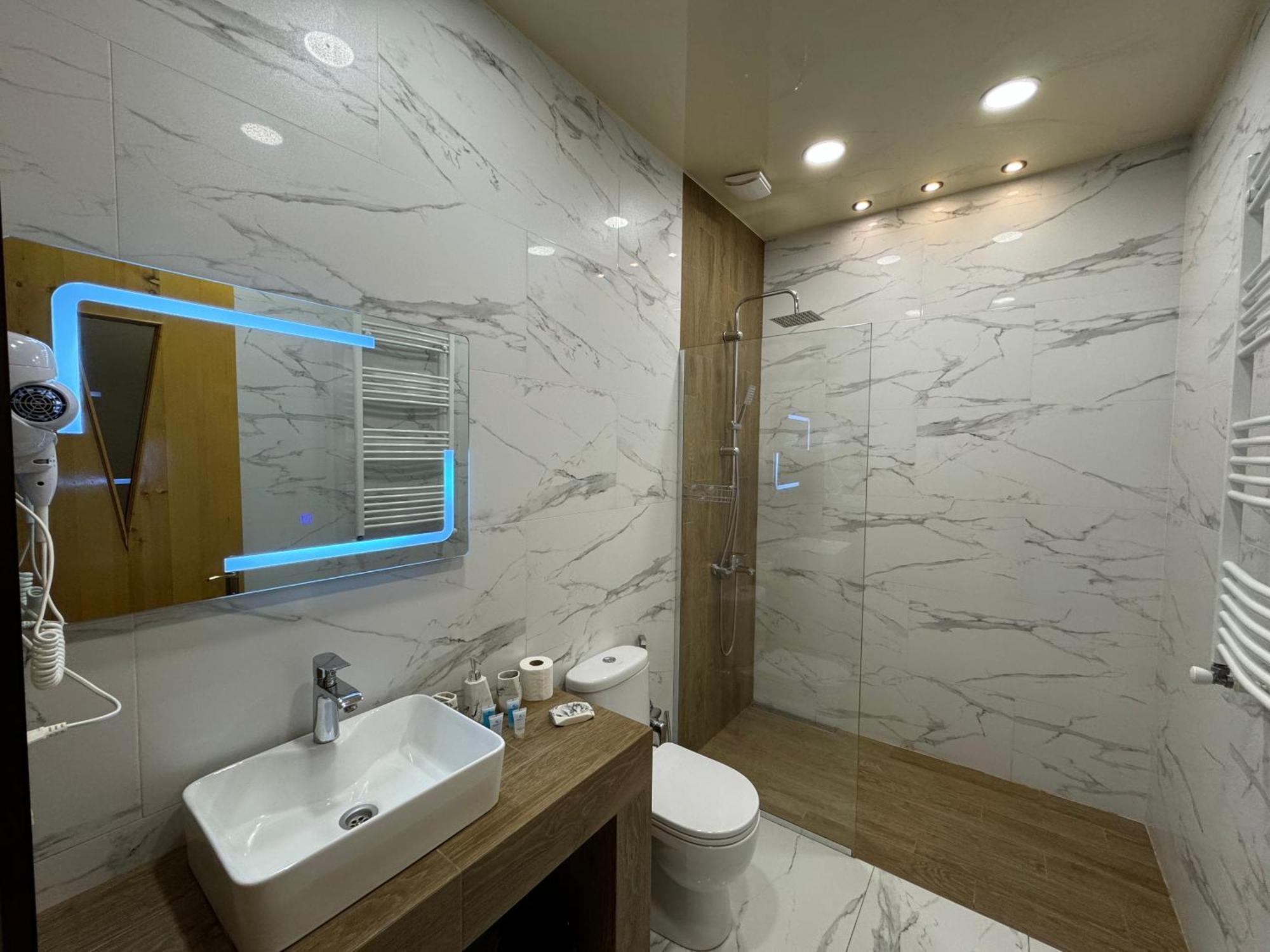 Royal Apartment *